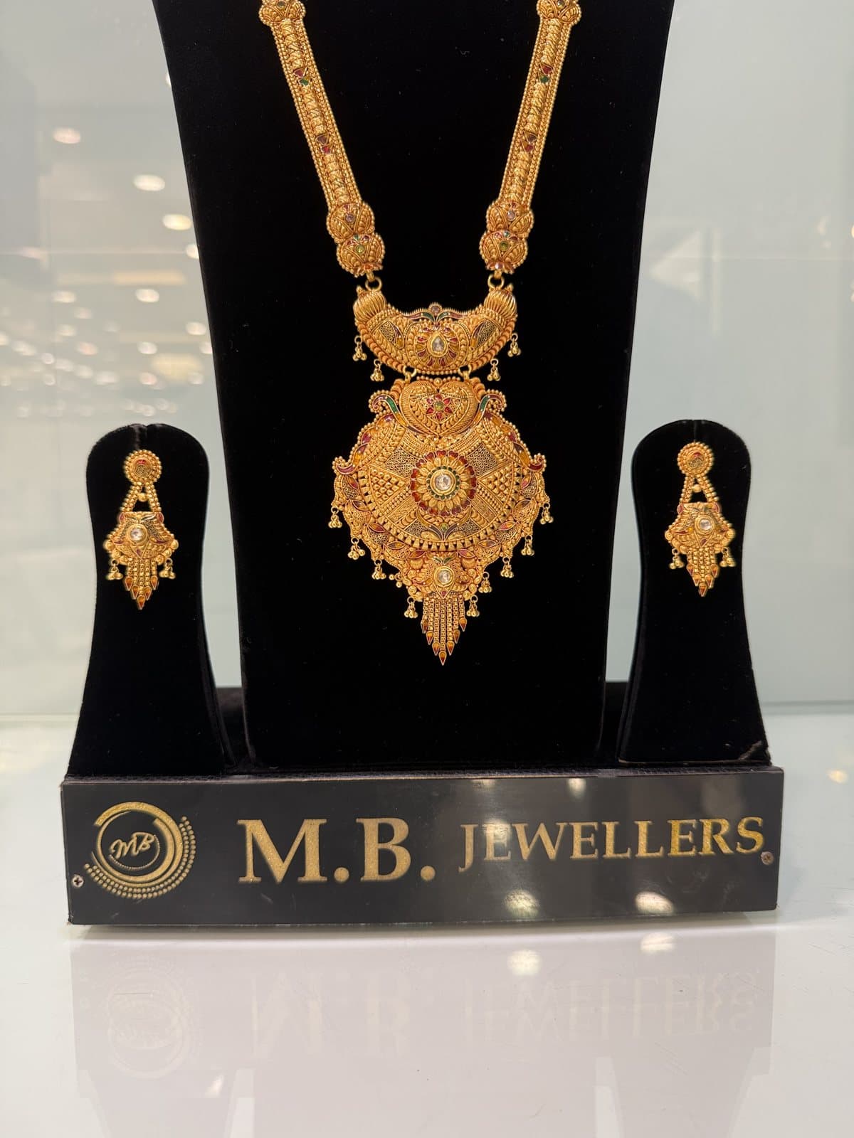 Gold bridal pendant set at MB Jewellers, Sikar